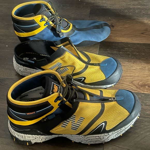 New balance  Men\'s Athletic Shoes in Yellow and Navy main image 8